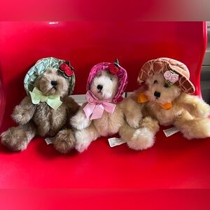 We Love You Accent Bears Trio.